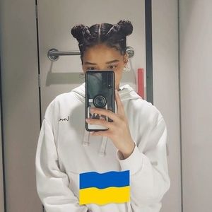 Meet your Posher, Gloria